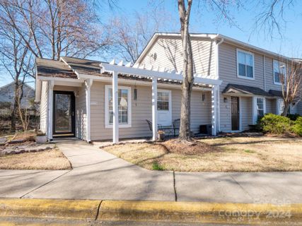 606 Heritage Parkway