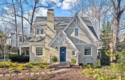 2325 Pender Place