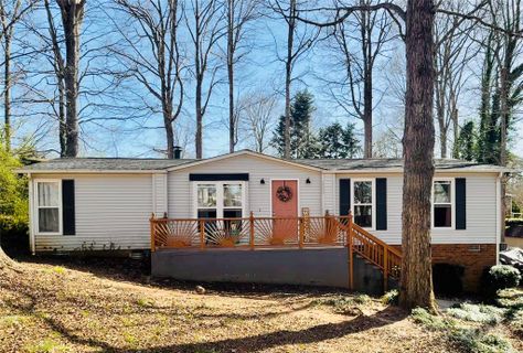 6500 Timberbrook Trail sold home in Carmel Woods, Stanley, NC
