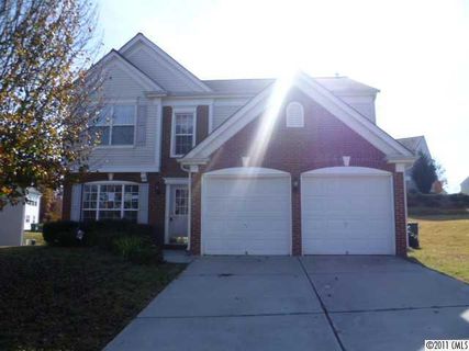 2734 Old Ironside Drive sold home in Park At Newell Crossing, Charlotte, NC