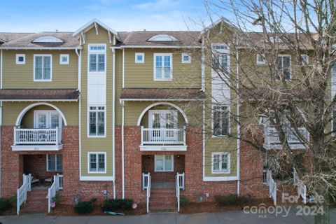 328 Magnolia Avenue