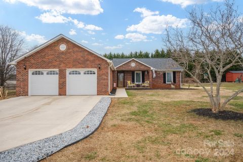 1030 Highland Creek Drive sold home in West Ridge, Salisbury, NC
