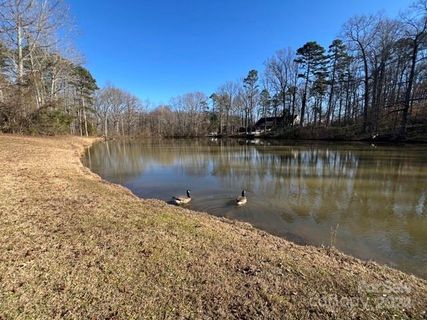 7100 Ridge Lane Road