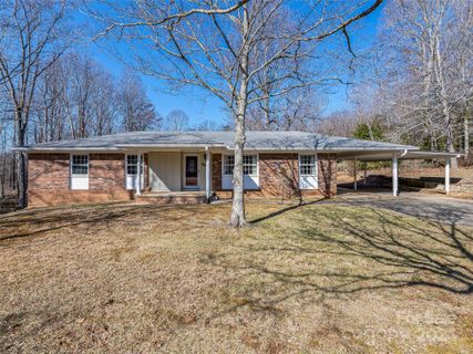 12 Springwood Drive sold home in Botany Woods, Asheville, NC