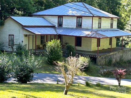 664 Woodfin Road