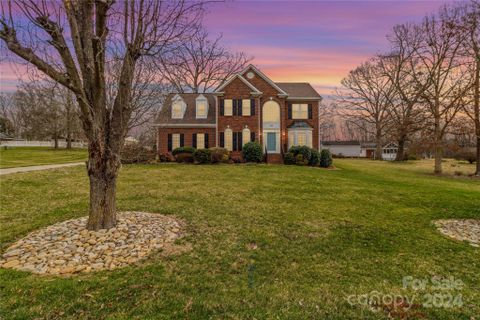 306 Gaston Court sold home in Greenbriar Farms, Statesville, NC