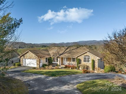 238 Circle Top Drive sold home in Mountain Valley, Hendersonville, NC