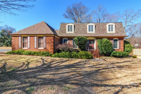 207 Grady Drive sold home in Poplar Forest, Rock Hill, SC