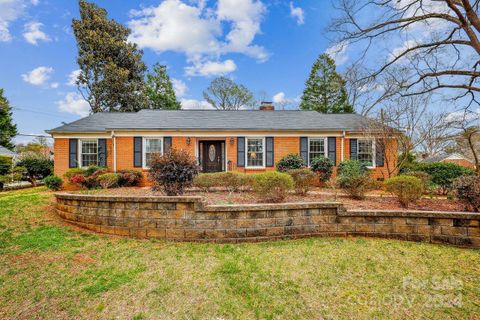 1518 Clarendon Place