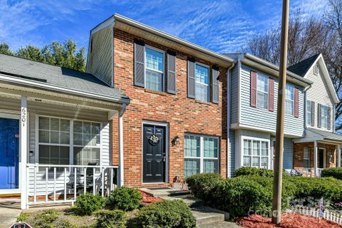 6203 Windsor Gate Lane