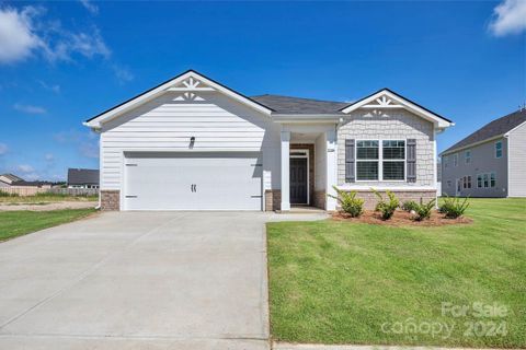 77 Farmwood Trail