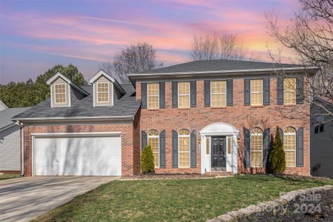 12717 Mcginnis Lane sold home in Mcginnis Village, Huntersville, NC
