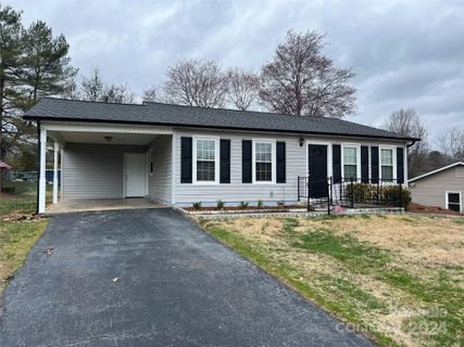 205 Old Park Road sold home in Wendover, Maiden, NC