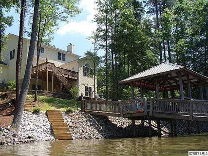 2485 Camelia Pointe Drive