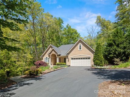 285 Duncan Estate Drive sold home in Duncan Creek Estates, Fletcher, NC