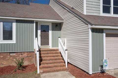 1012 Sandy Court sold home in Forest Brook, Gastonia, NC