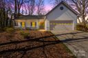6612 Barry Whitaker Place sold home in Mint Hill, SC