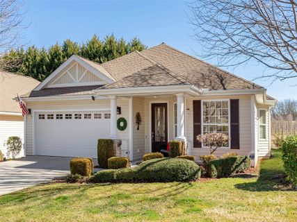 8 Eagle Creek Trail sold home in Eagle Pointe, Flat Rock, NC