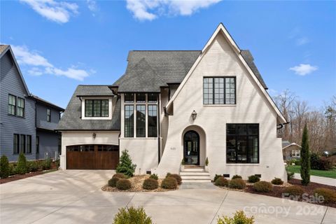 522 Wonderwood Drive
