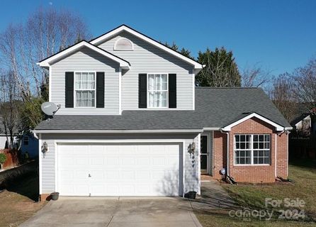 1963 8th Street Lane sold home in Windsong Village, Hickory, NC