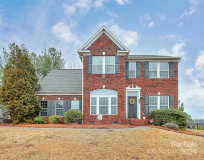 305 Hydrangea Drive sold home in Somerset at Autumn Cove, Lake Wylie, SC