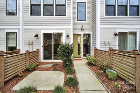 1207 36th Street sold home in The Terraces at 36th Street, Charlotte, NC