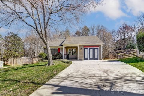 13703 Linthorpe Court