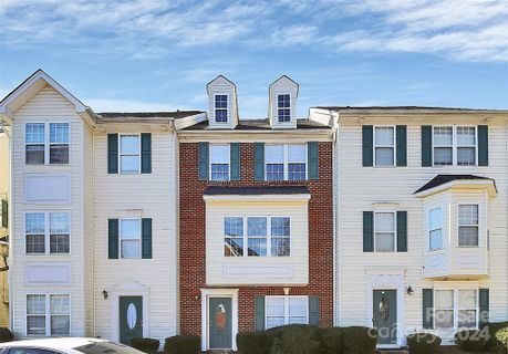 Previously sold for $322,500