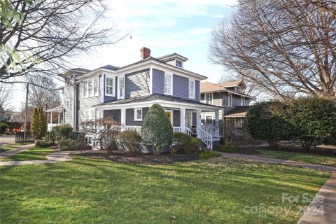 814 Sunnyside Avenue