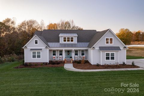 189 Triple Ponds Court 4