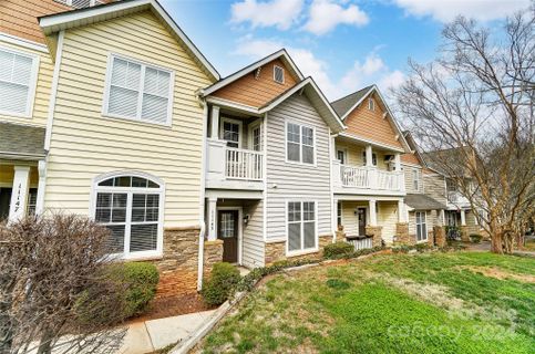 Previously sold for $325,000