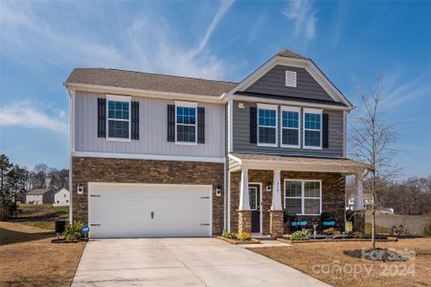 715 Saddlebred Lane