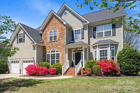 533 Evening Mist Drive sold home in Pleasant Glen, Fort Mill, SC
