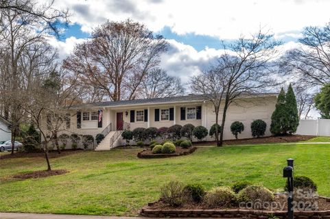 812 Wingrave Drive