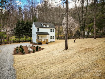 312 Daniel Drive sold home in Laurel Park Estates, Laurel Park, NC