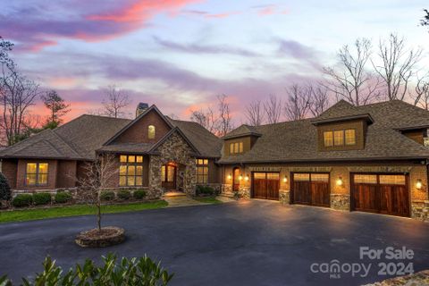 94 Drovers Lane sold home in Drovers Road Preserve, Fairview, NC