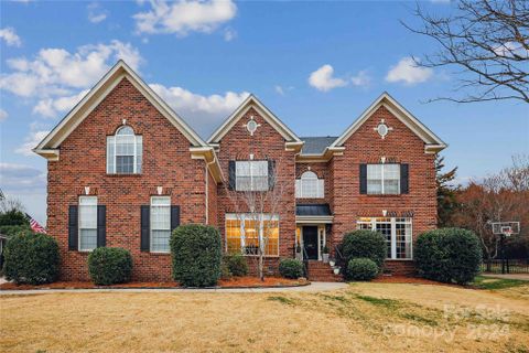 611 Carver Pond Lane