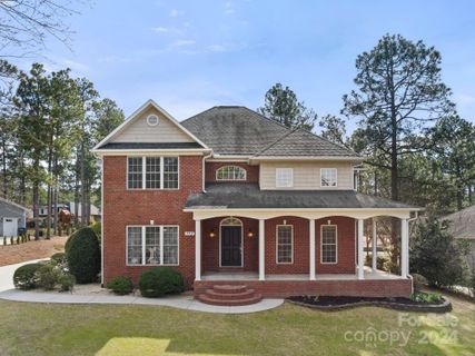113 Clay Circle sold home in Seven Lakes West, West End, NC