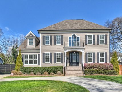 1127 Yale Place