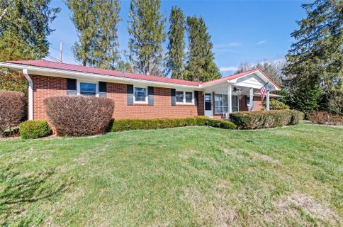 234 Bramlett Drive sold home in Ivy Hill, Waynesville, NC