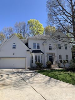 8800 Leinster Drive sold home in Kingston Forest, Charlotte, NC