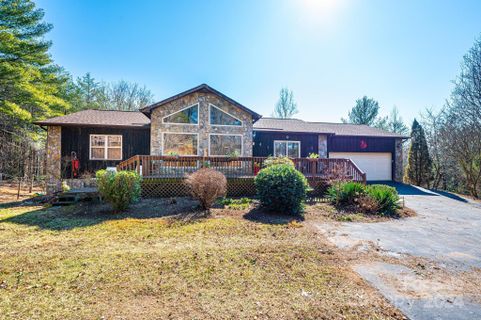 1012 Bent Pine Court sold home in Chestnut, Lenoir, NC