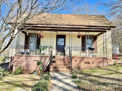 622 Watts Street sold home in Wiscassett Mills Company Village, Albemarle, NC