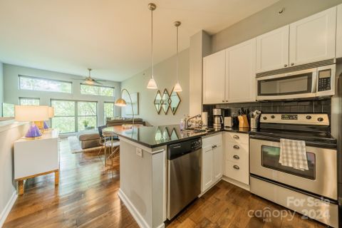 2125 Southend Drive 403 sold home in The Village of South End, Charlotte, NC