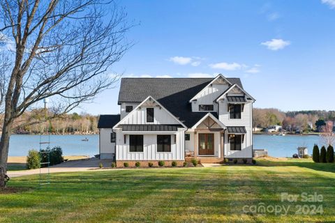 160 Elysian Drive sold home in Mooreland Estates, Mooresville, NC