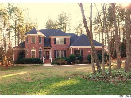 2032 Campbell Lake Court sold home in Campbell Crossing, York, SC