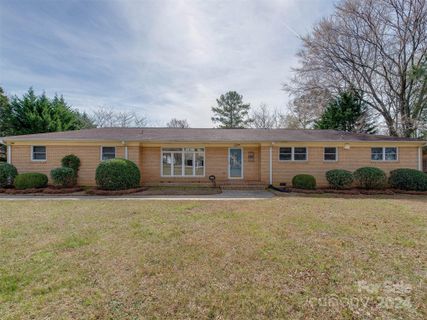 518 Gray Drive sold home in Charcon Heights, Charlotte, NC