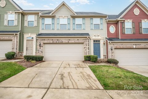 2450 Alyssa Lane