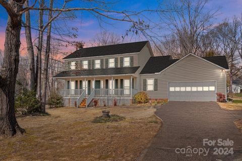 110 S Deerfield Circle sold home in Plantation Ridge, Salisbury, NC