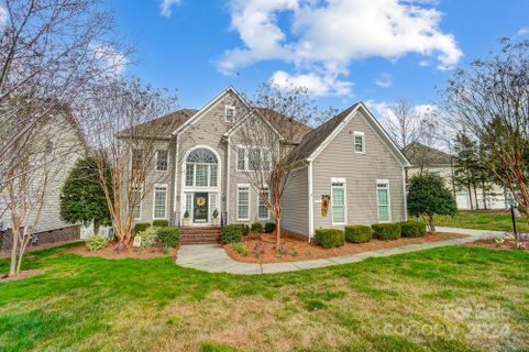 Previously sold for $830,000